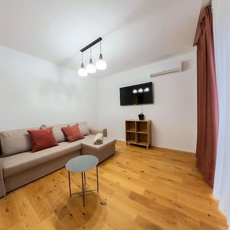 Citadela North 1Br Apartment W Security And Self Check In Βουκουρέστι Εξωτερικό φωτογραφία