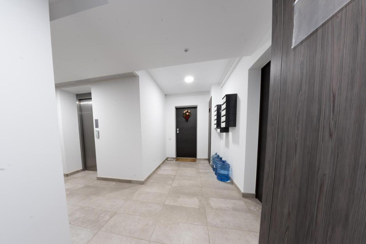 Citadela North 1Br Apartment W Security And Self Check In Βουκουρέστι Εξωτερικό φωτογραφία
