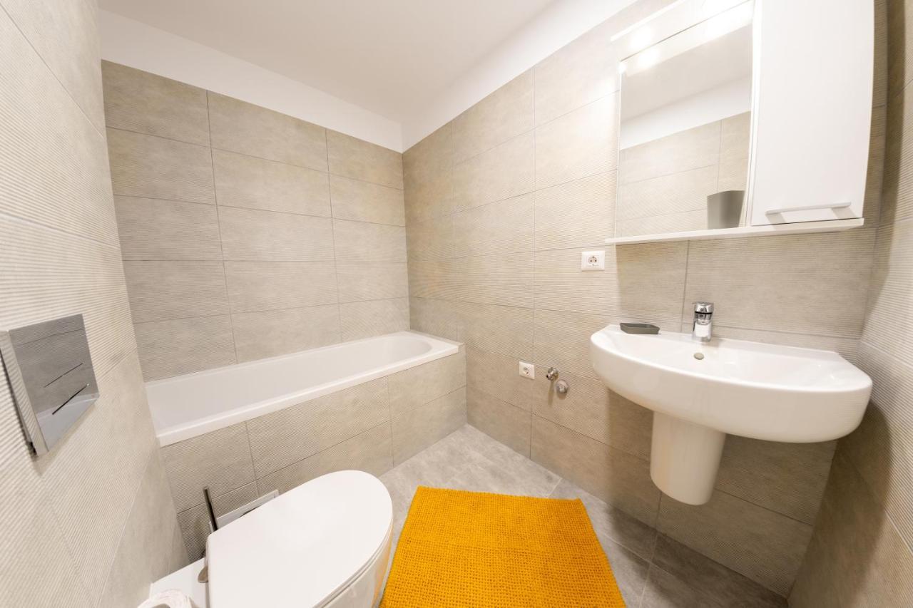 Citadela North 1Br Apartment W Security And Self Check In Βουκουρέστι Εξωτερικό φωτογραφία